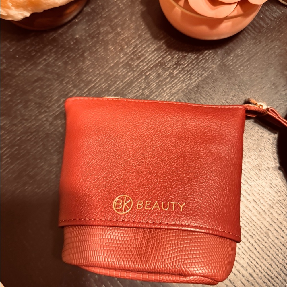 BK Beauty STANDUP BRUSH HOLDER & TRAVEL MAKEUP BAG